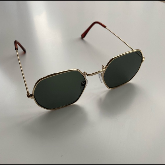 *PULL & BEAR* sunglasses. Round frame. - Picture 3 of 4